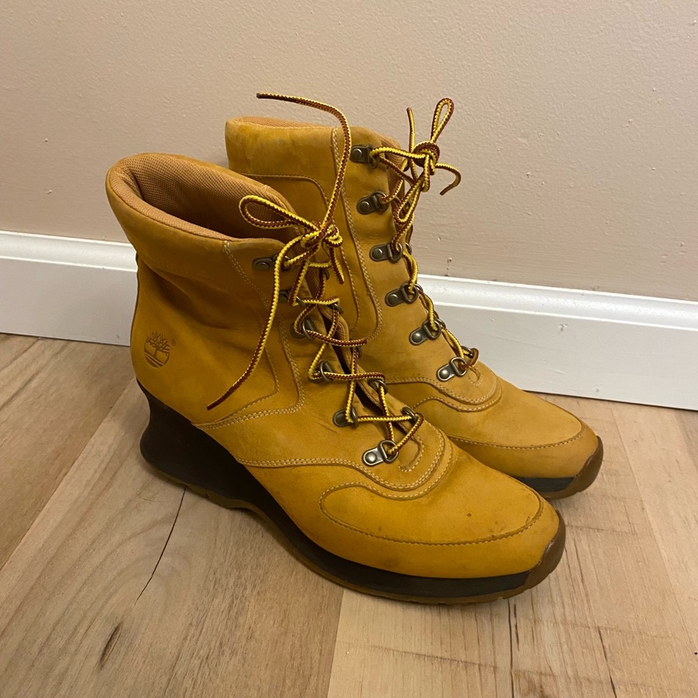 Timberland Amston wedge size 8.5